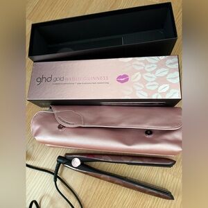 ghd Gold Styler in Metallic Pink by Lulu GUINESS limited edition
